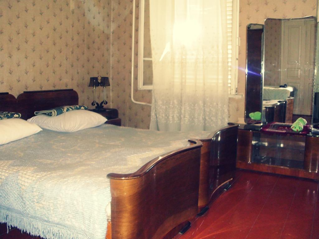 The Kiwi House Hotel Лагодехи Стая снимка